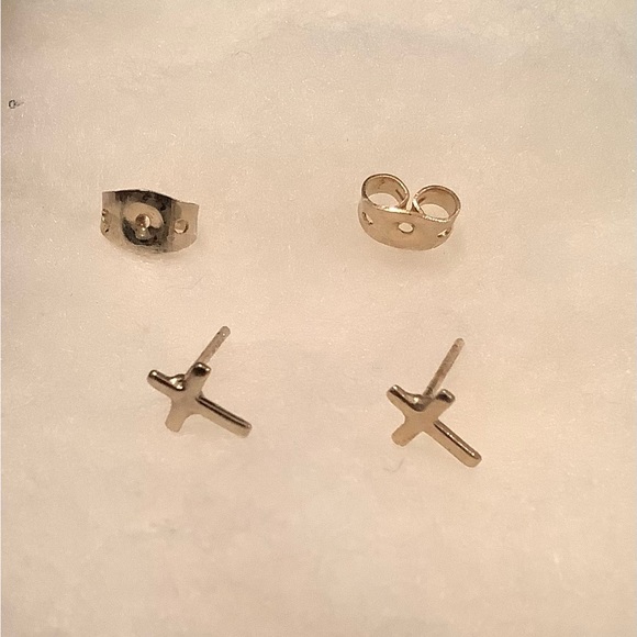 NEW 14 KT Gold Wires Latin Cross earrings unisex - Picture 3 of 3